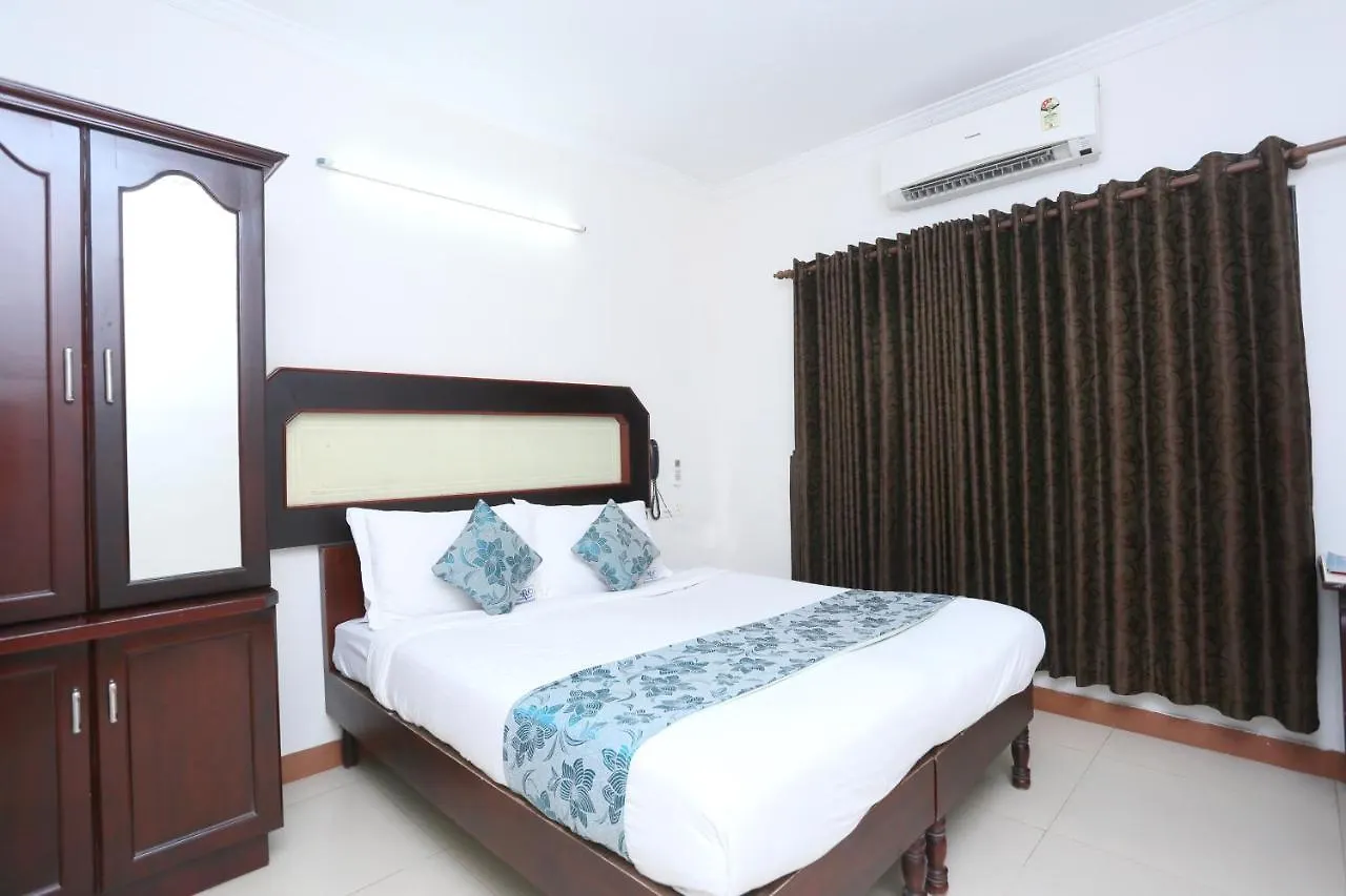 Oyo 8331 Kodavath Residency Alwaye Hotel